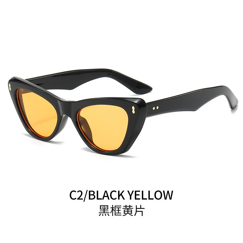 Damen Cat-Eye Sonnenbrille mit eleganten akzentuierten Rahmen Brehn