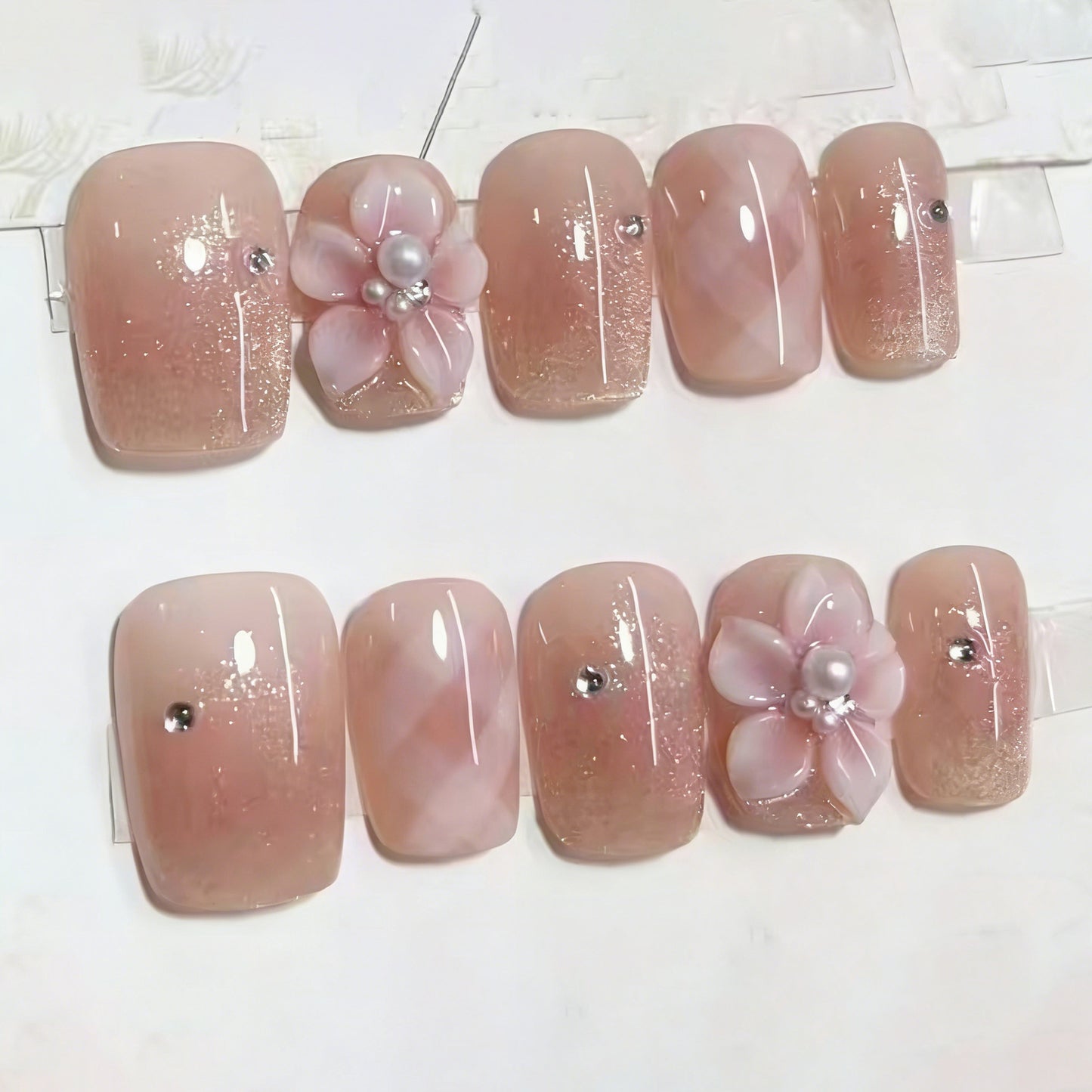 kunstvolle Nagelset Brehn