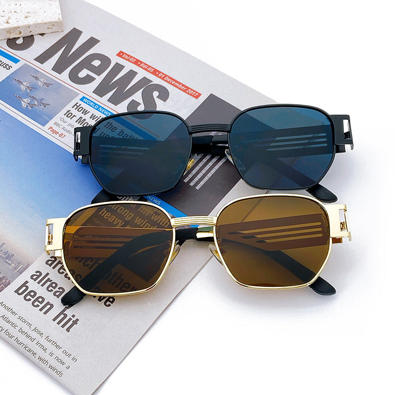 Stilvolle Oversized Sonnenbrille Im Modernen Metalldesign Brehn
