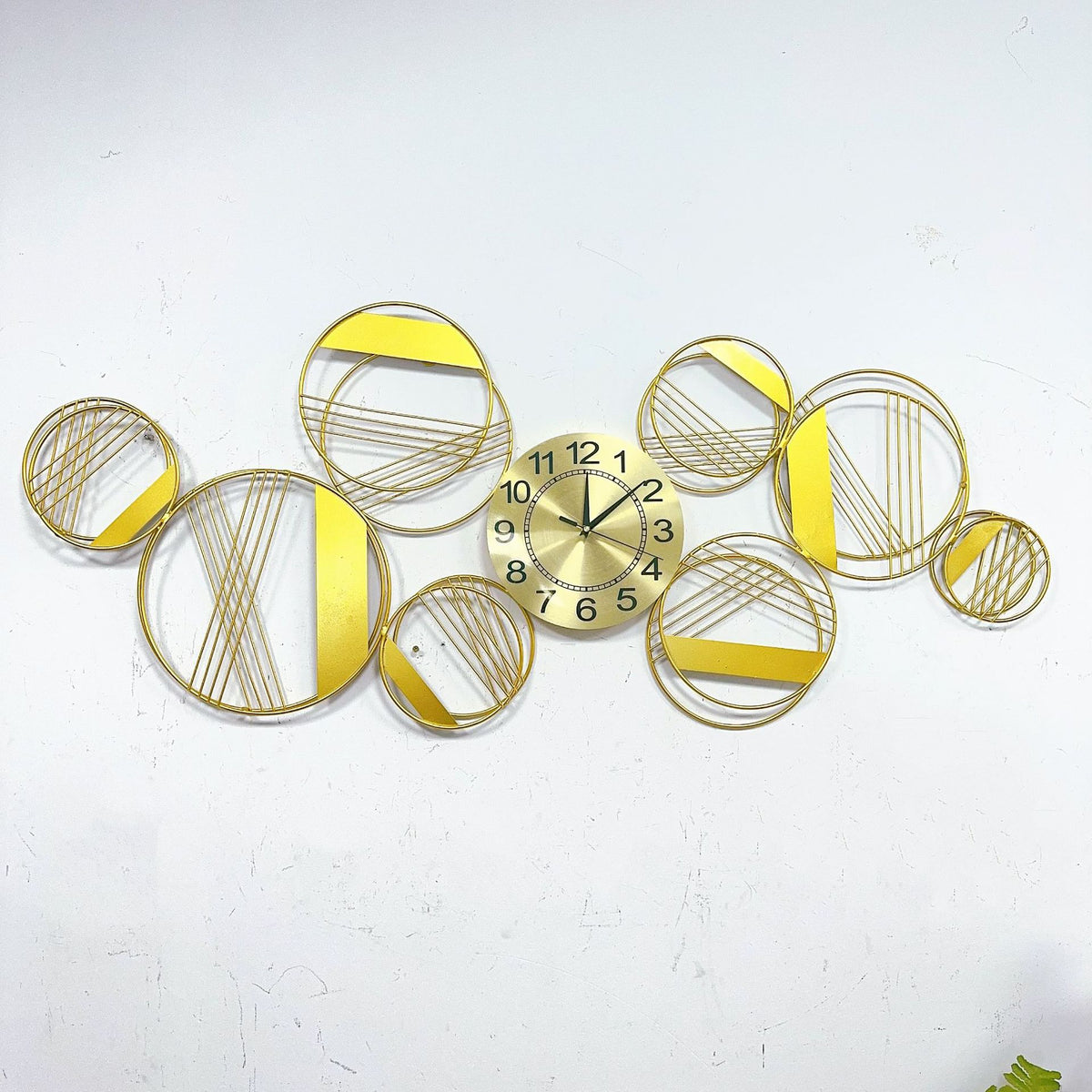 Abstrakte geometrische Wanduhr Kunst Brehn