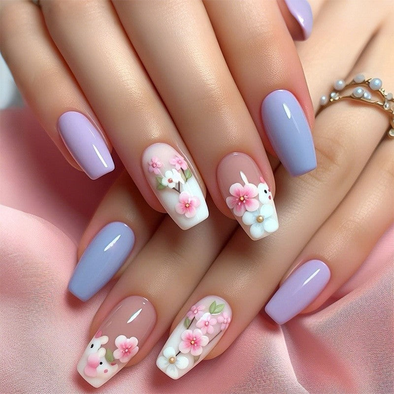 Dekoratives Floral Press-On Nagelkunstset mit 3D-Blumenakzenten Brehn