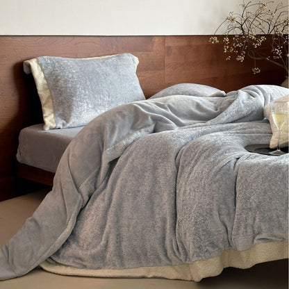 Flauschiges Samtvelours-Bettbezug-Set mit soften Plüschfasern und Hotelverschluss Brehn