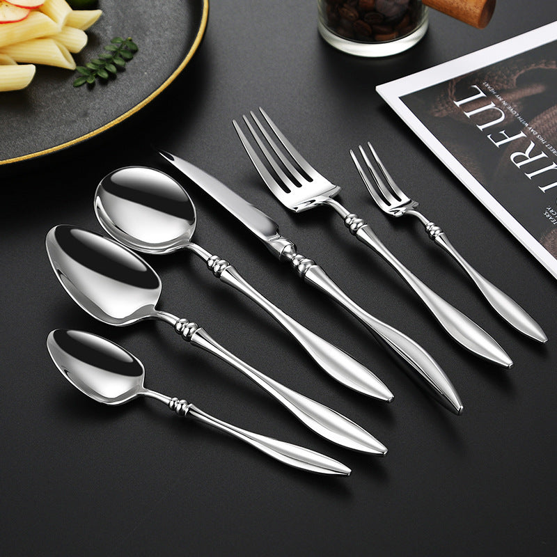 Elegantes Tafelmesser mit Feinem Wellenmuster Brehn