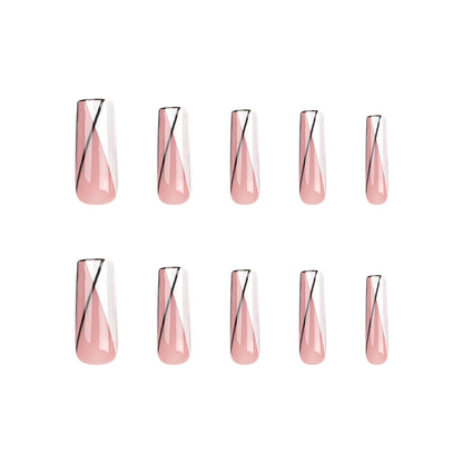 Kunstvolle Nagelverlängerungen im geometrischen Stil Brehn