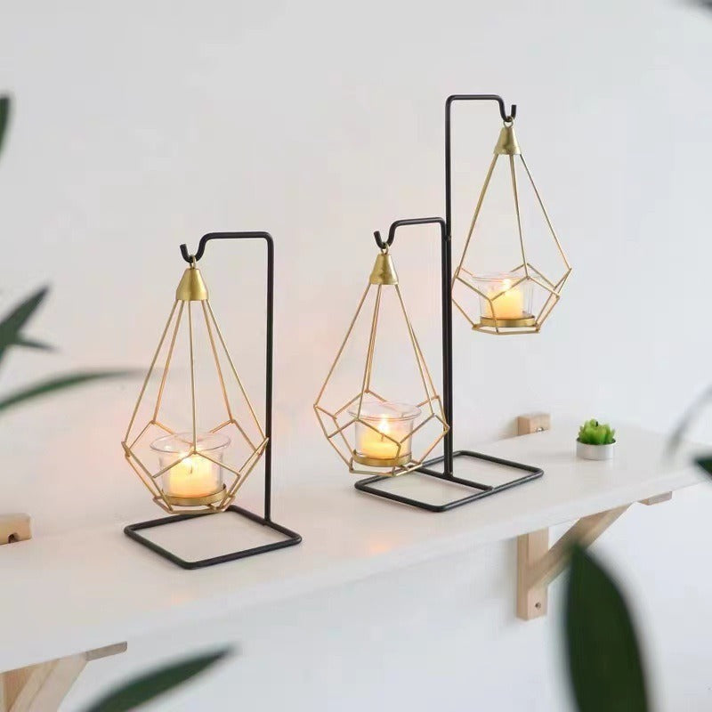 Dekoratives geometrisches hängendes Teelichthalter-Set mit Metallständern und Glasvotivhaltern Brehn