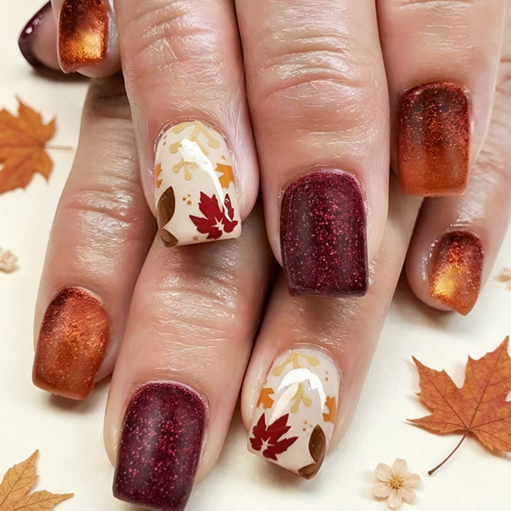 Saisonale herbstliche Druck-Nagelkunst Brehn