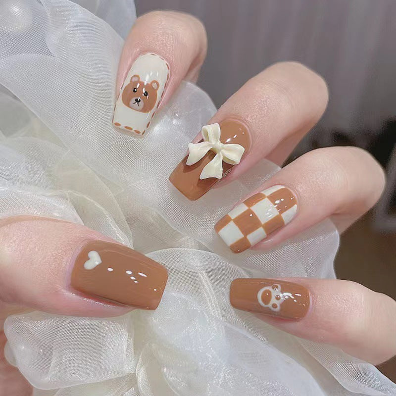 Kunstvolle Nagelmodellage Brehn