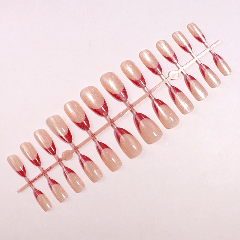 Elegante Stiletto-Style Press-On Nägel Brehn