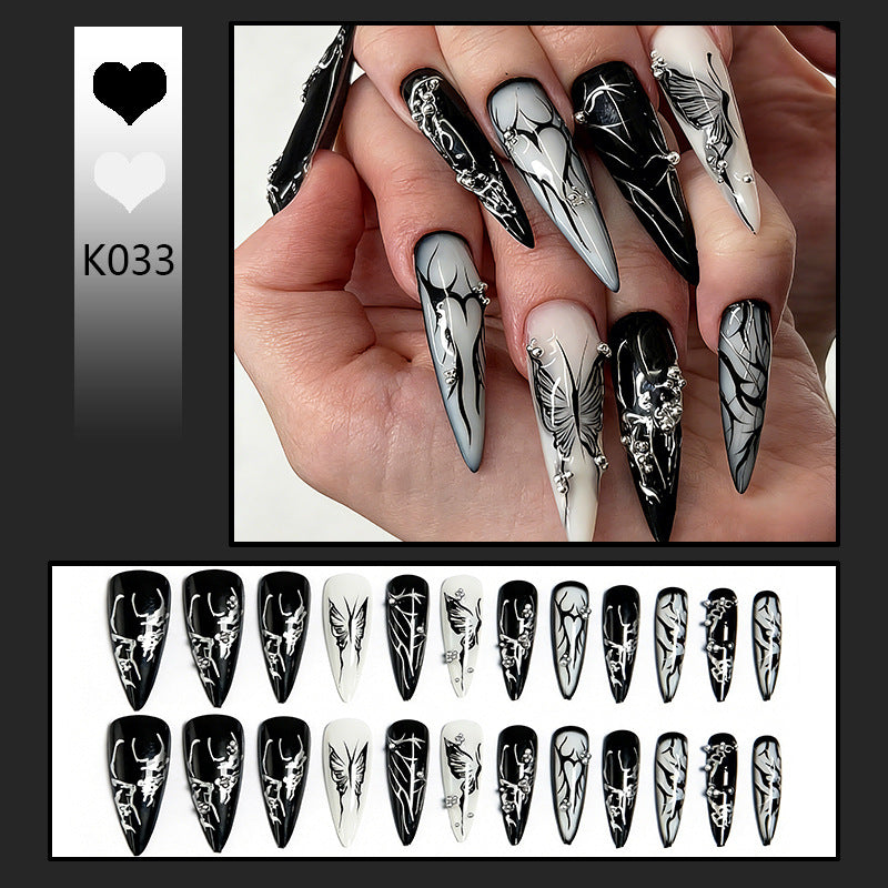 Kunstvolle Nagelspitzen mit modernen Mustern Brehn