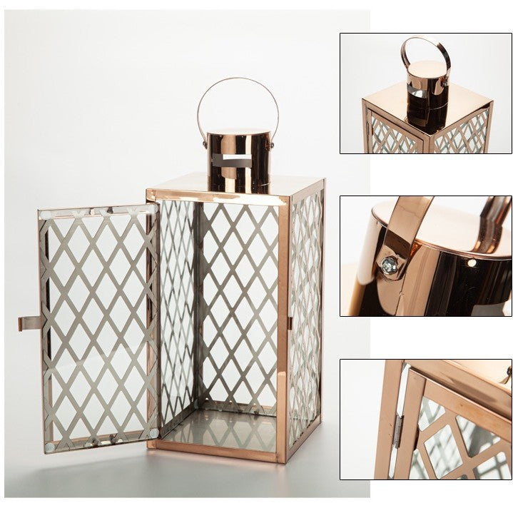 Moderne polierte Gitter-Metalllaterne-Kollektion mit Scharniertür und oberem Schlaufengriff Brehn