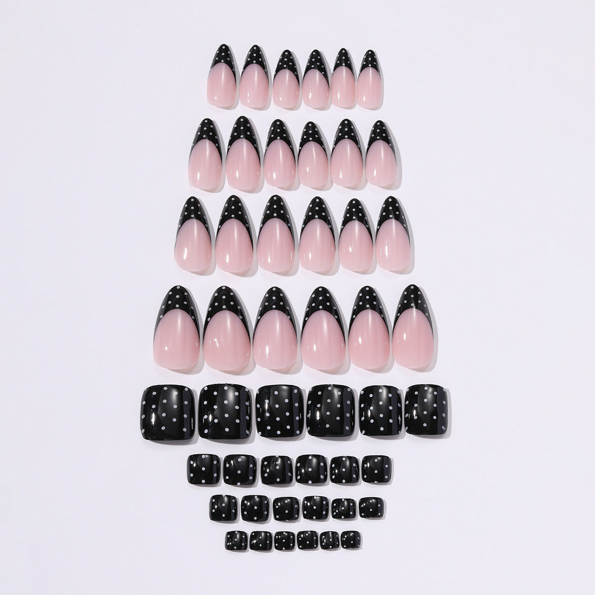 Kunstnagelset mit modernem Schwarz-Weiß-Design Brehn