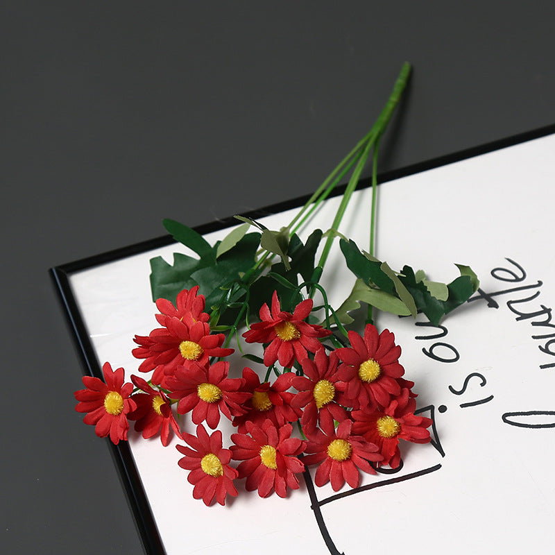 Dekorative Blumenarrangements für die Wohnkultur