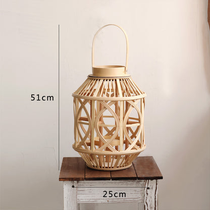 Handgefertigte Laterne aus Rattan Brehn