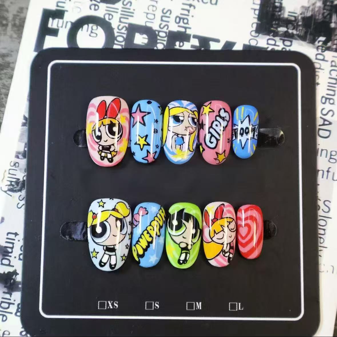 Cartoon-Charakter Press-On Nagelkunst Set Brehn