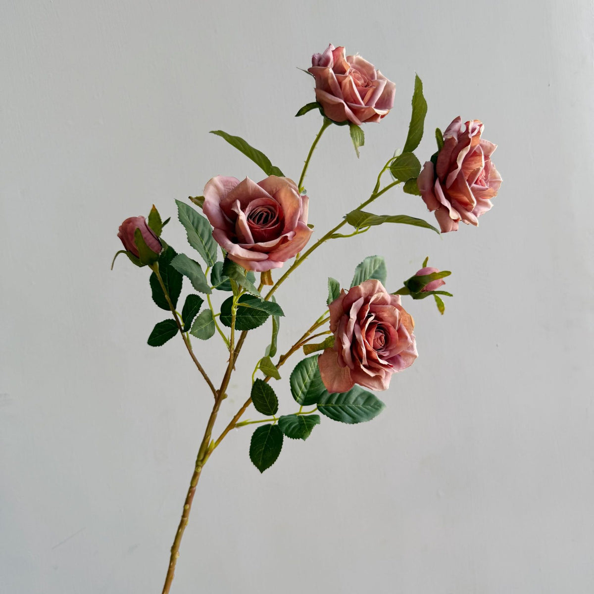 Elegante Blumenarrangement