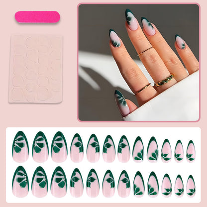 Kunstnägel mit elegantem Blumen-Design Brehn