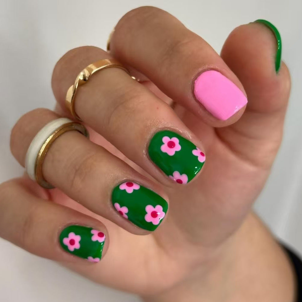 Verspielte florale Press-On Nägel Brehn