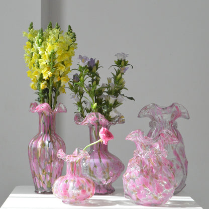 Mouthblown Ruffled-Rand bauchige Kunstglas Bud Vase Brehn