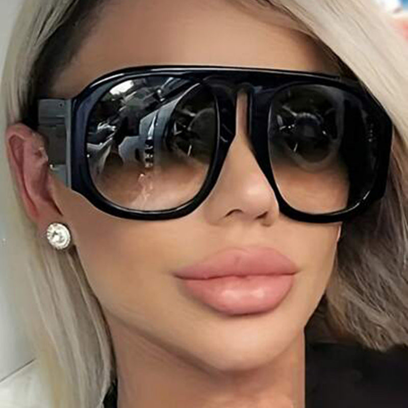 Damen trendige oversized Sonnenbrille mit modischem Farbverlauf Brehn