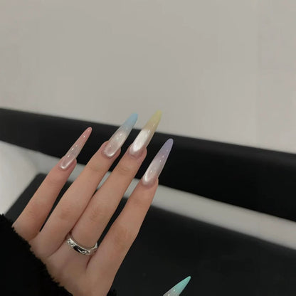 Stiletto-Nagelverlängerungen mit Gradient-Finish