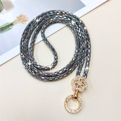 Dekorativer, mit Kristallperlen verzierter Brillenband Brehn