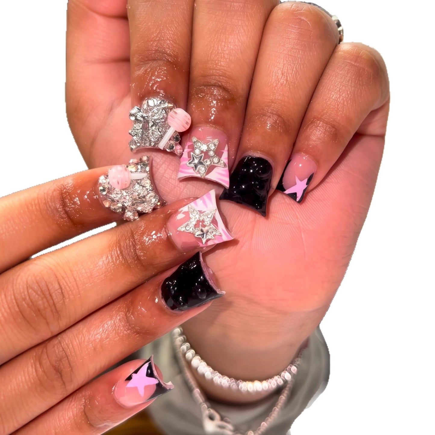 Glamouröse dekorative Press-On-Nagelkunst Brehn