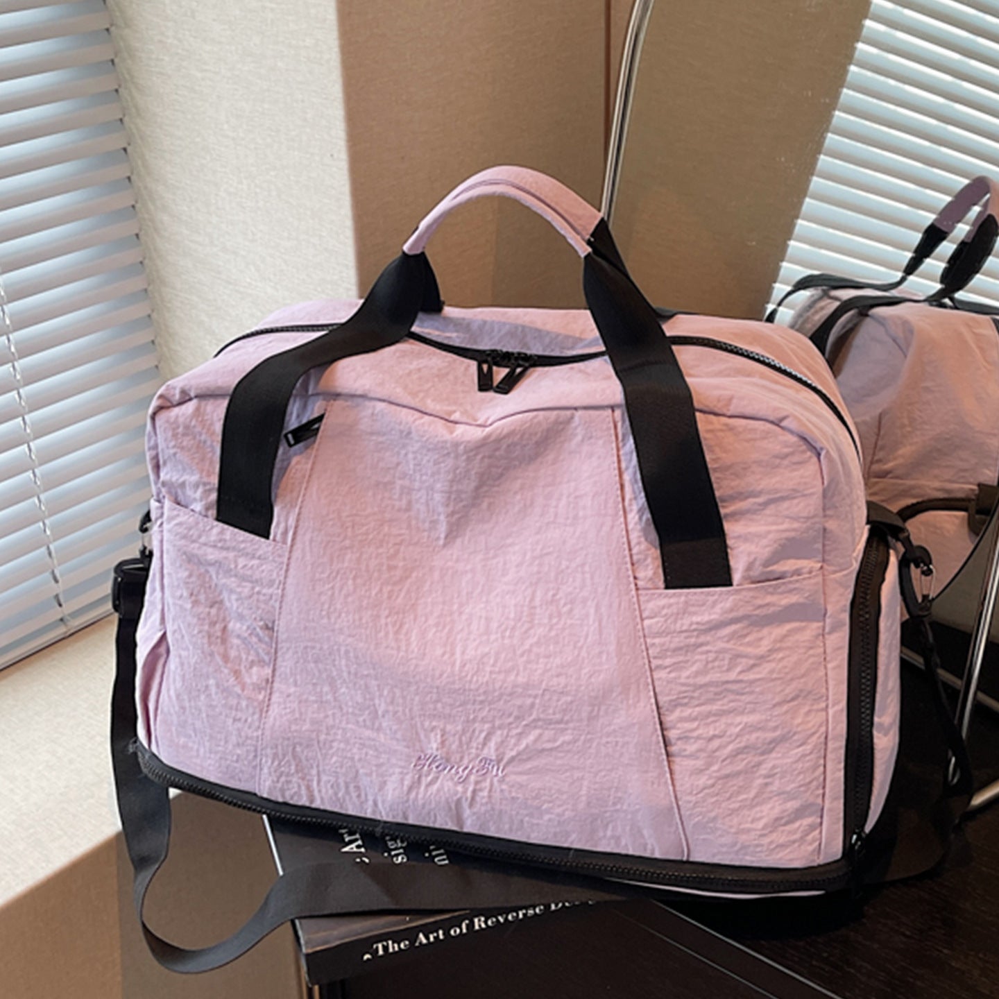 Sportliche Reisetasche mit Innovativem Stauraum Brehn