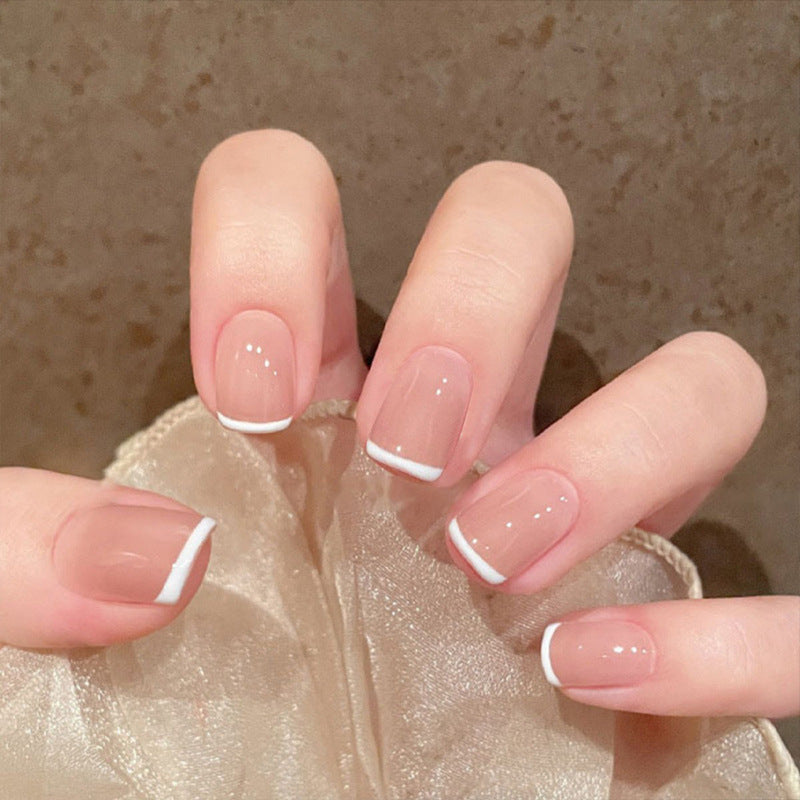 Elegante glänzende Press-On-Nagelspitzen Brehn
