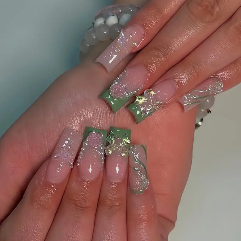 Dekorative Acryl-Blumen Press-On Nagelkunst Brehn