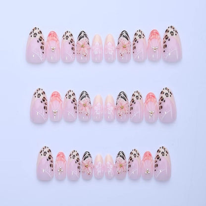 Kunstnagelset mit floralen und Leoparden-Designs Brehn