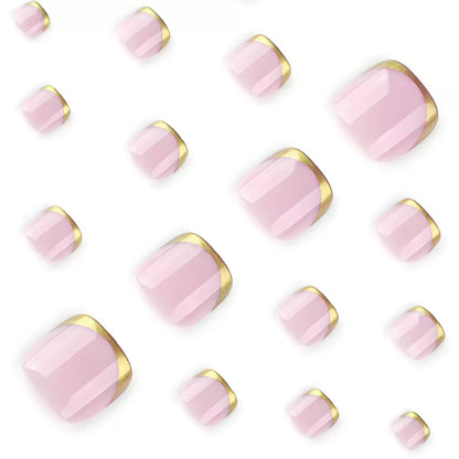 Kunstnagelset mit luxuriösen goldenen Spitzen und glanzvollem Finish Brehn