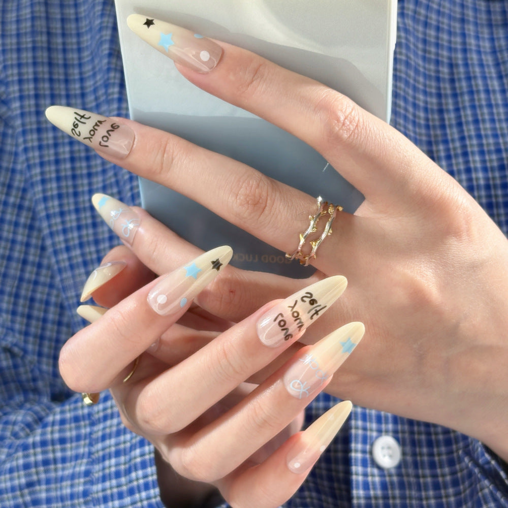 Süßes Künstlerisches Press-On Nagelset Brehn