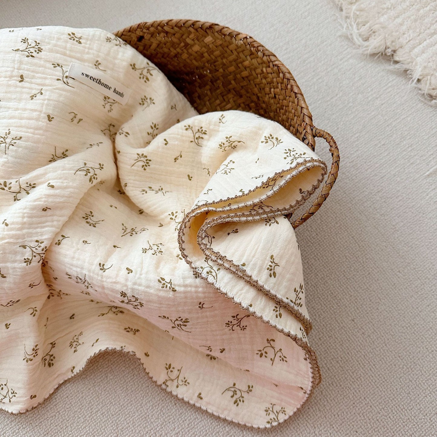 Unisex Kuschelige Musselin-Decke mit zartem Blumenmuster Brehn