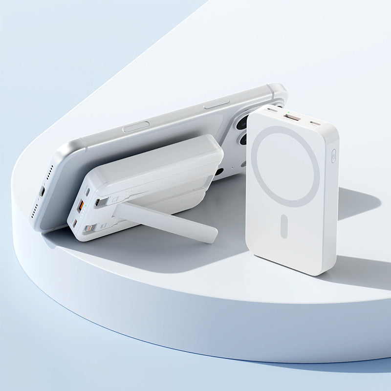 Tragbare Powerbank mit Magnetfunktion und Integriertem Standfuß Brehn