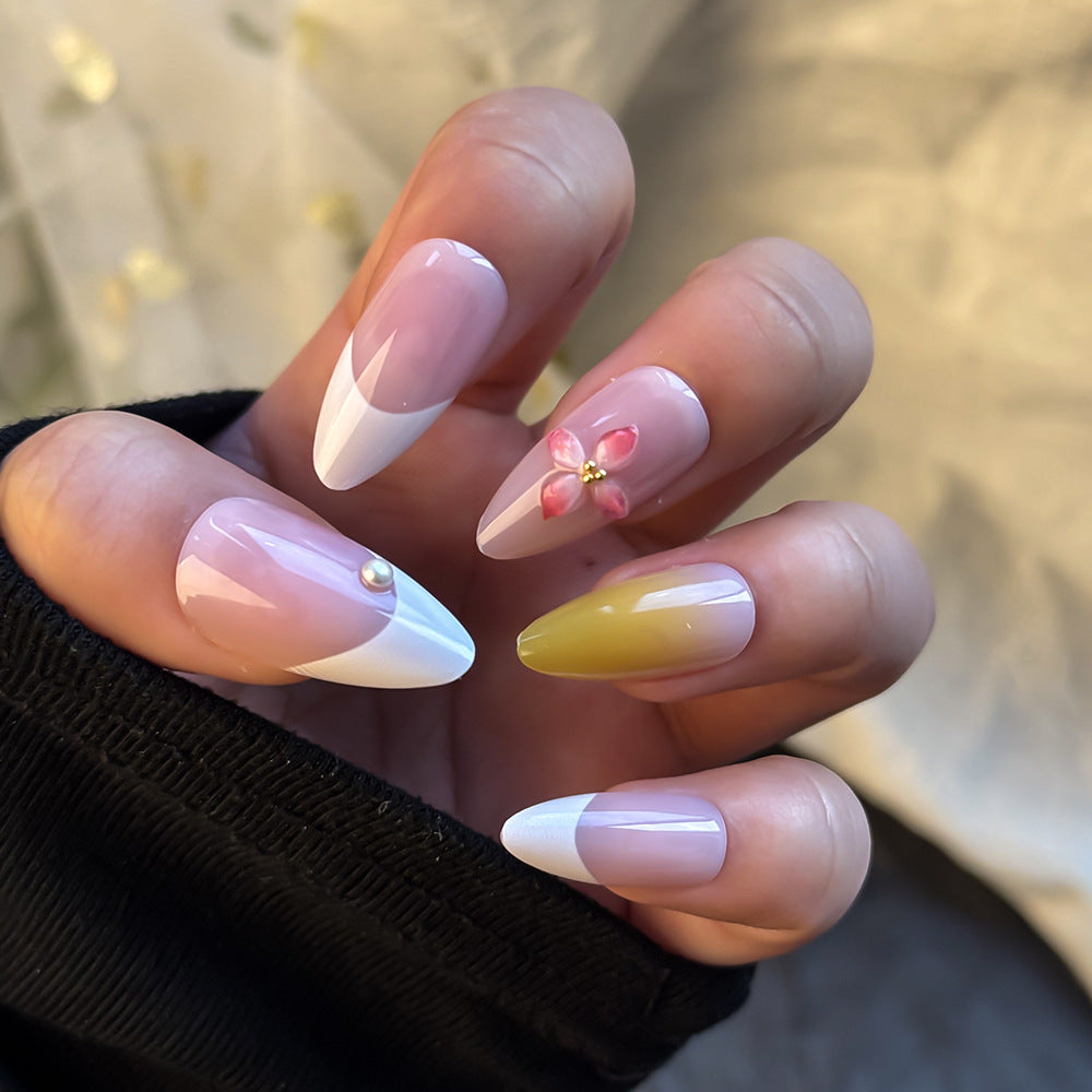 Elegantes Press-On Nagelkunst-Set Brehn