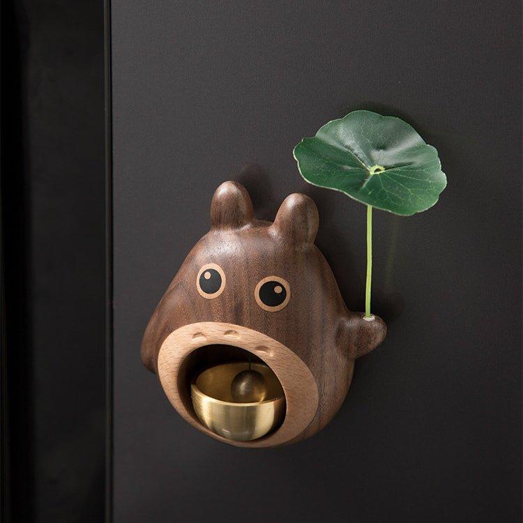 Handgefertigte Holz Totoro Türklingel mit Metallglocke | Brehn
