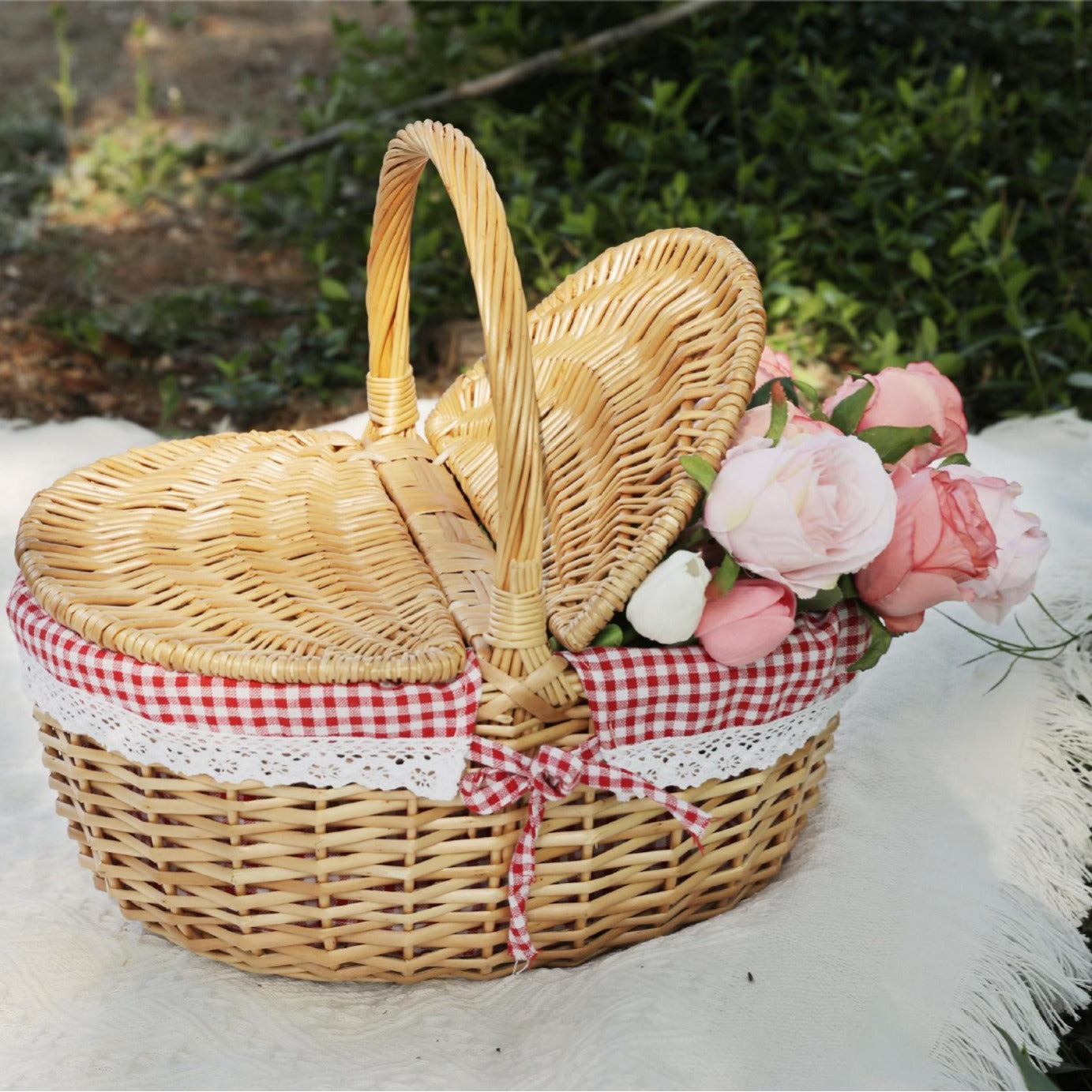 Damen Korb mit romantischem Karomuster und dekorativem Lace-Einsatz Brehn