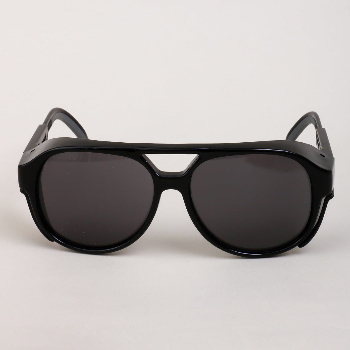 Damen oversized Sonnenbrille im geometrischen Design mit robustem Rahmen und polarisierten Gläsern Brehn
