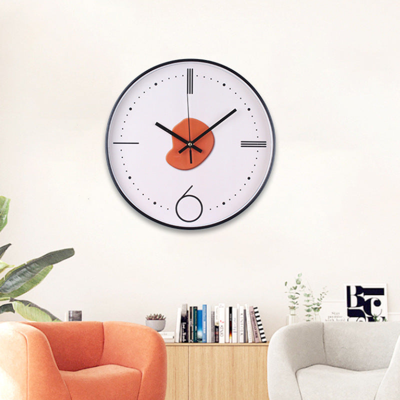 Wanduhr mit Elegantem Blattmuster Brehn