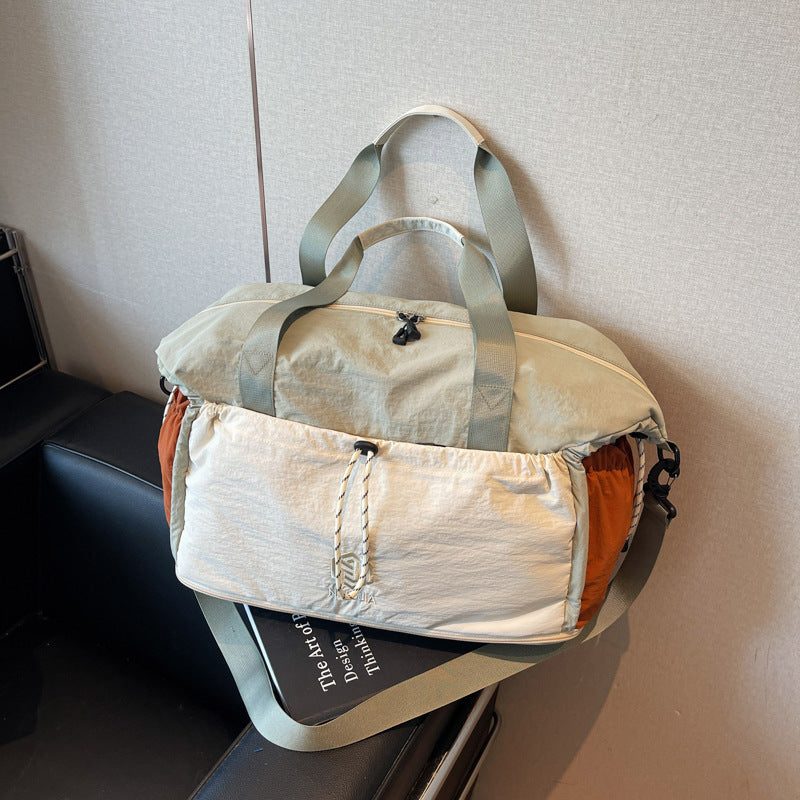 Vielseitige leichte Reisetasche
