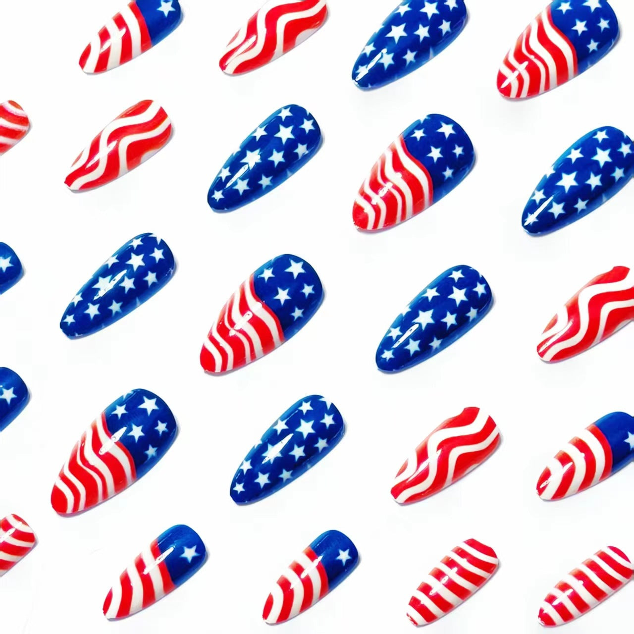 Kunstnägel Im Patriotischen Stars And Stripes Design Brehn