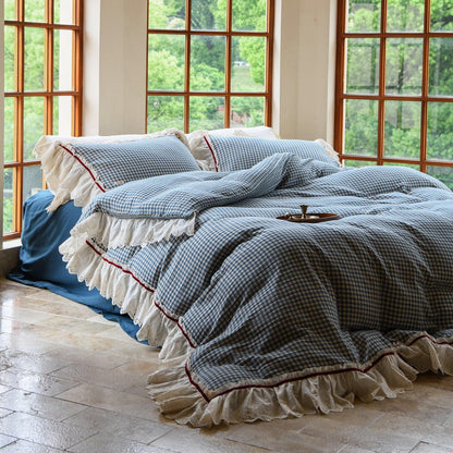 Luxuriöses Bettwäsche-Set aus Baumwoll-Gauze mit gesteppter Decke und Spitzenbordüre