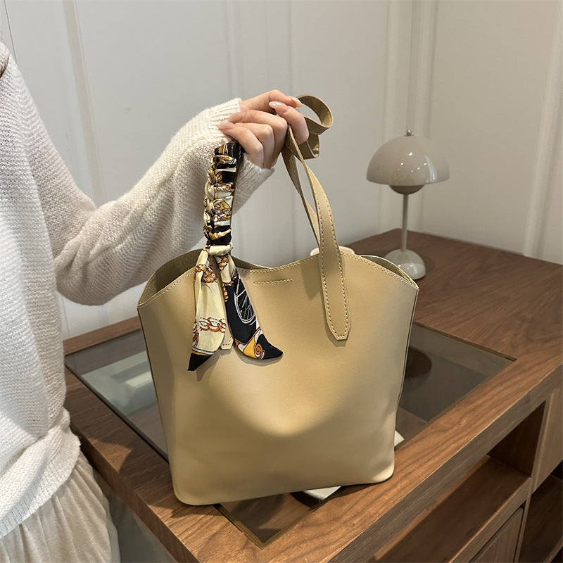 WoChic Designer Tote Bag mit stilvollem Schal Brehn
