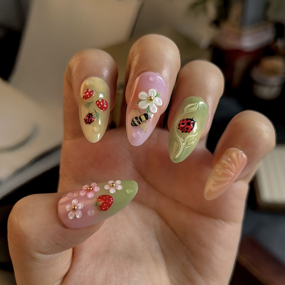 Künstlerisches Floral Design Press-On Nägel Brehn