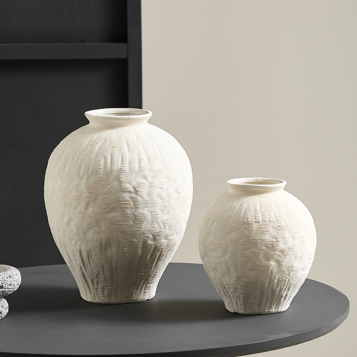 Dekorative Keramikvase im modernen Design Brehn