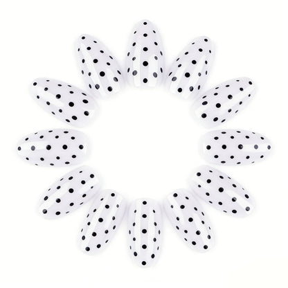 Elegante Polka Dot Press-On Nagelverstärkungen Brehn