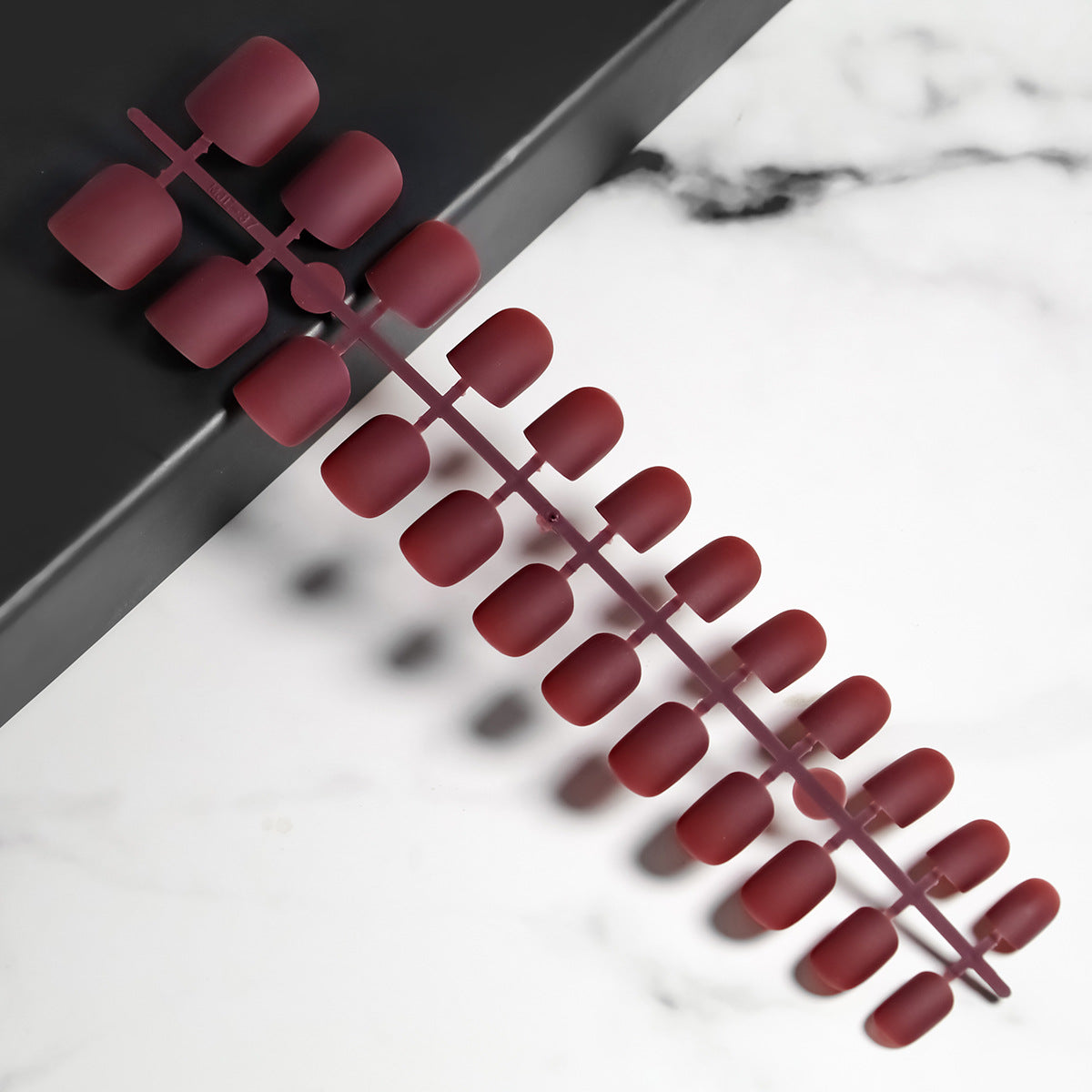 Matte Finish Press-On Nail Tips Brehn