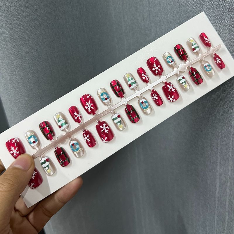Künstlerisches Ombre Press-On Nagelspitzen Set Brehn