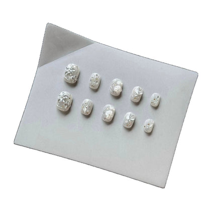 Künstlerische Floral Press-On Nagelkollektion  1791772956
