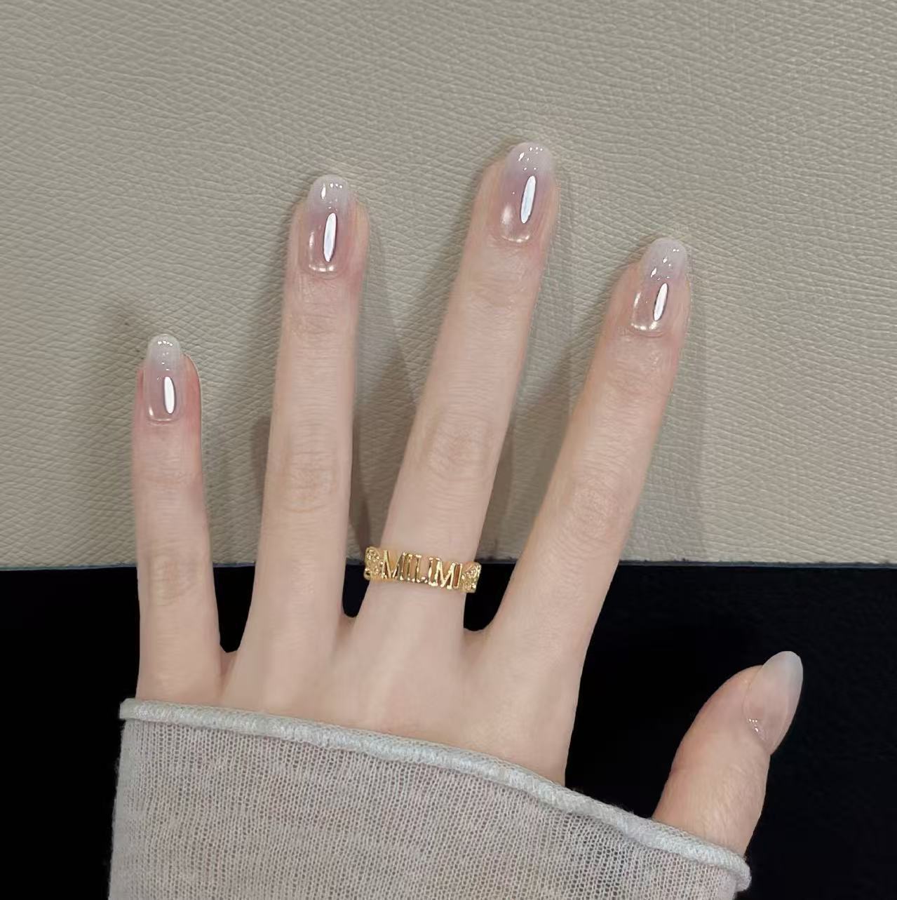 Elegante Schutz-Fake-Nagelverlängerungen Brehn